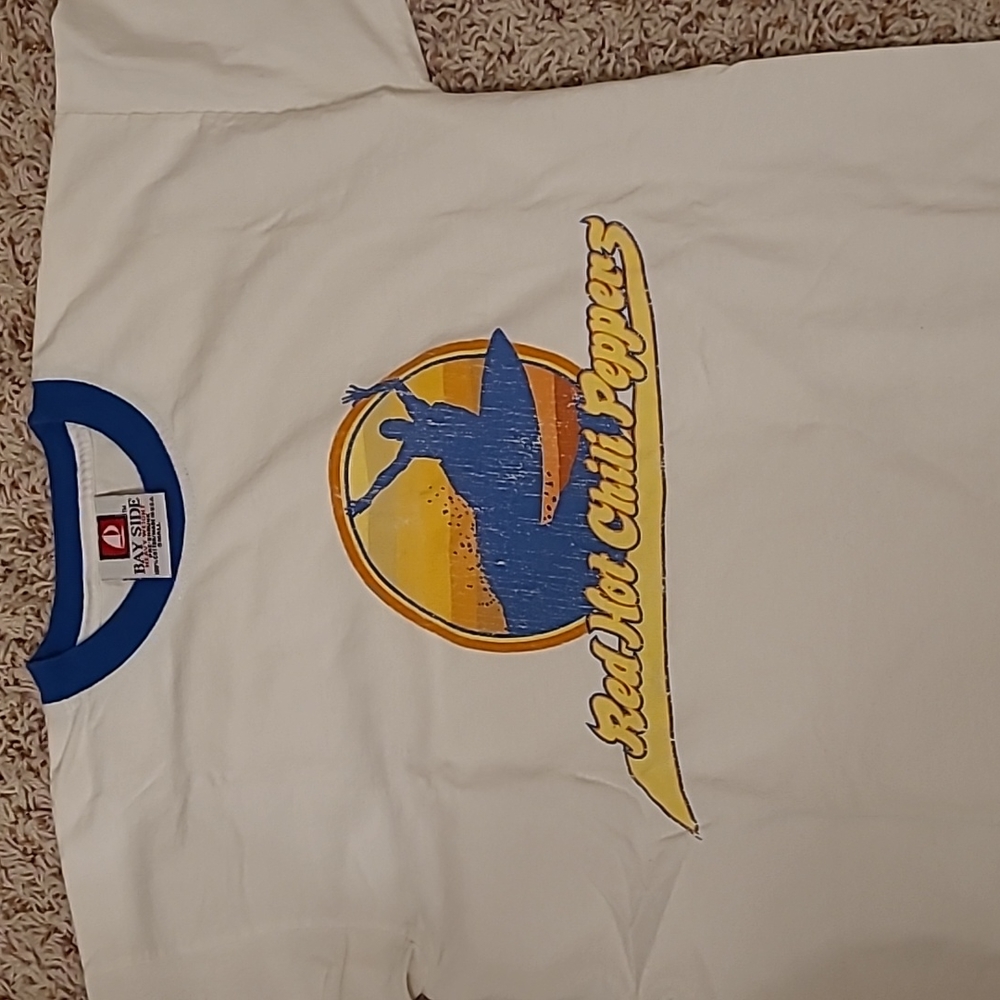 Like New Early 2000s Red Hot Chili Peppers T-shirt